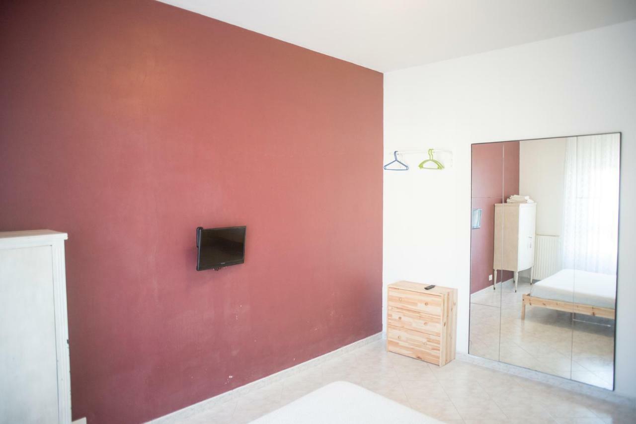 Affittacamere " Il Porto " ลีวอร์โน ภายนอก รูปภาพ